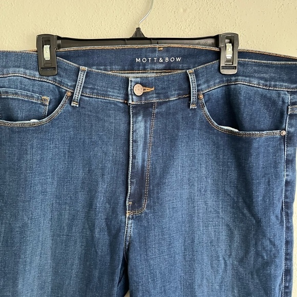 MOTT & Bow Woman Blue High Rise Skinny Jean , Size 20 - Picture 3 of 6